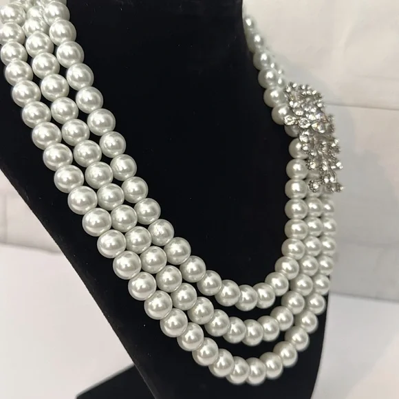 3 Strand Faux Pearl Necklace with Silver Crystal Brooch Rhinestone Bling - Picture 3 of 9
